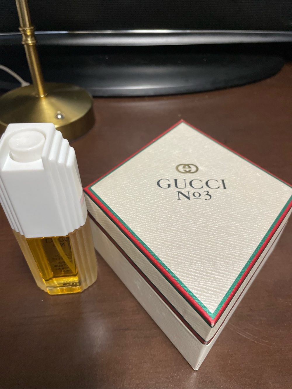 Gucci N°3 Facial Oil Bottle and Cream Box with Green and Red Trim